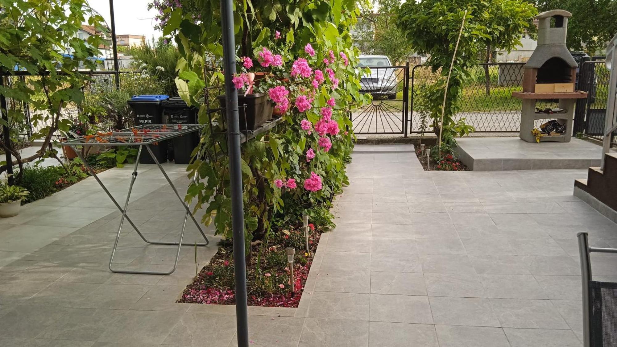 Apartman Tina Zagreb Exterior foto